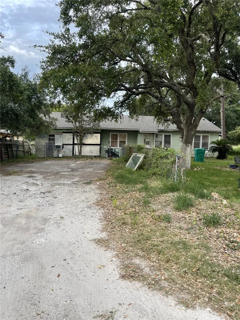 249 10th Street Aransas Pass, TX 78336