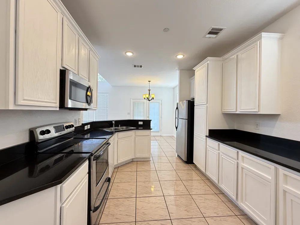 941 Englewood Lane Plano, TX 75025