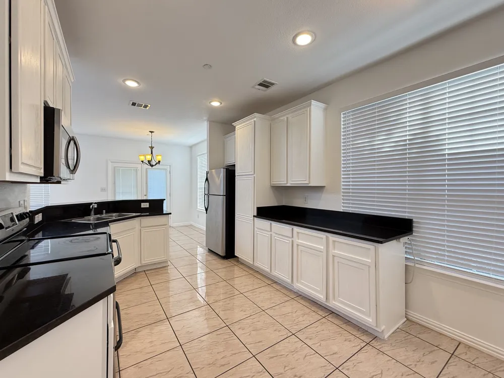 941 Englewood Lane Plano, TX 75025