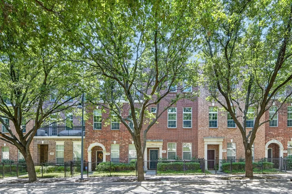 5026 Calloway Drive #163 Addison, TX 75001