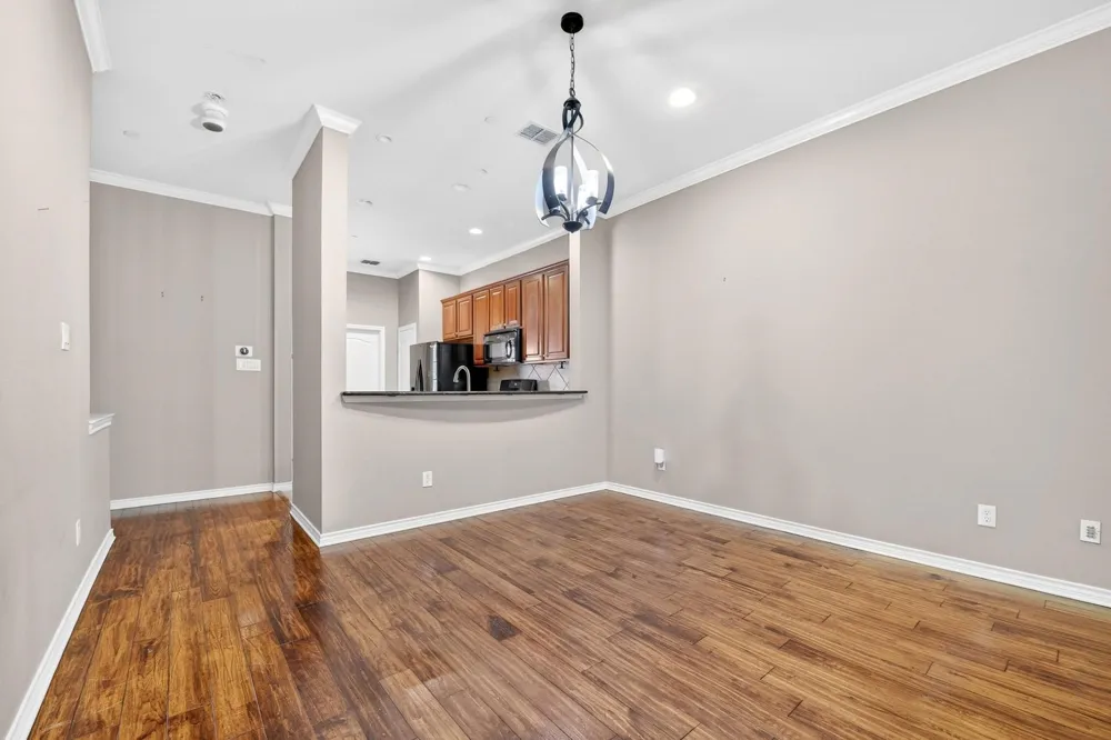 5026 Calloway Drive #163 Addison, TX 75001