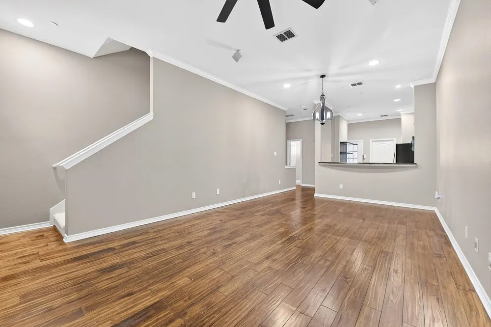 5026 Calloway Drive #163 Addison, TX 75001