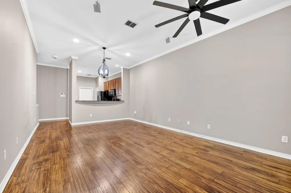 5026 Calloway Drive #163 Addison, TX 75001