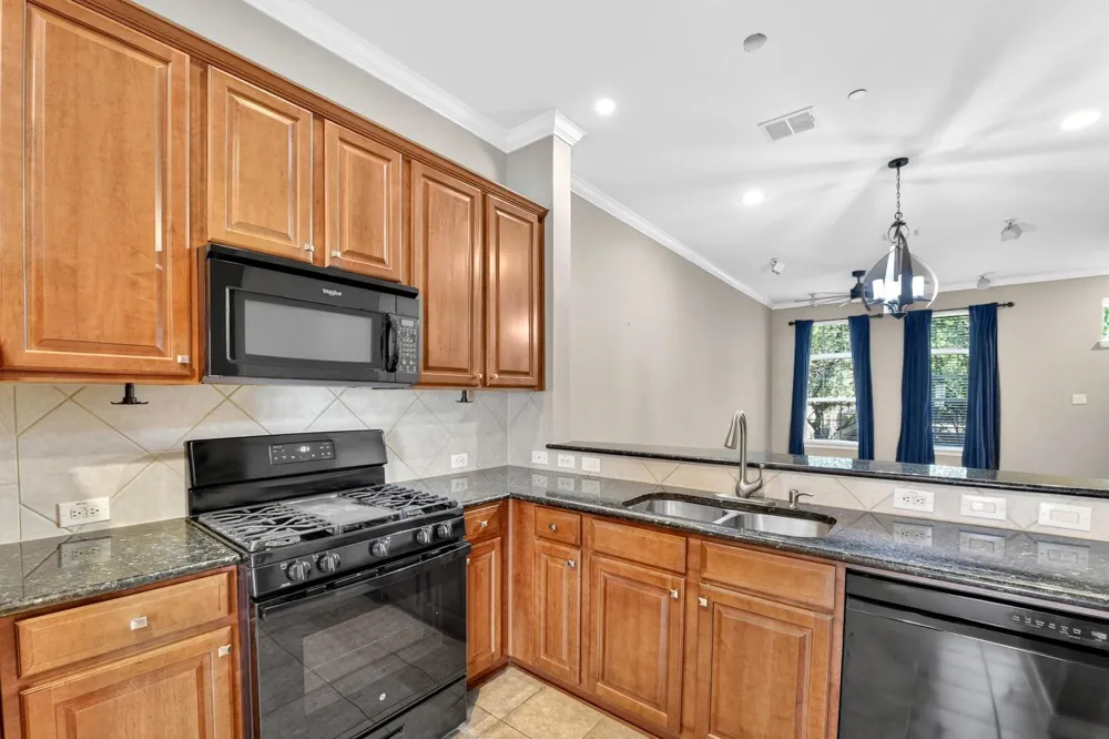 5026 Calloway Drive #163 Addison, TX 75001