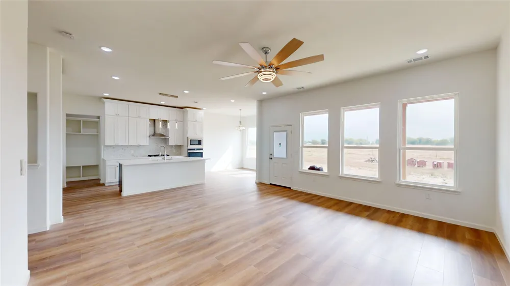 205 Private Road #5440 Point, TX 75472