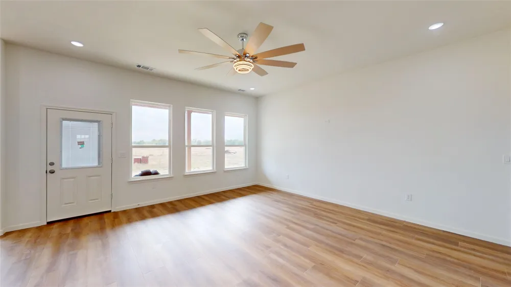 205 Private Road #5440 Point, TX 75472