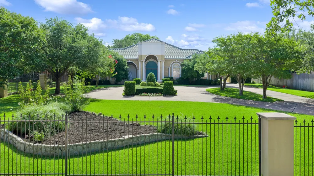 4145 Roberts Road Grapevine, TX 76051