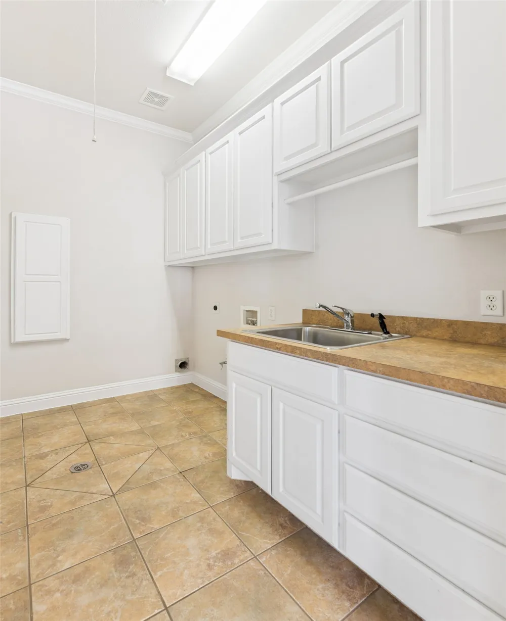 4145 Roberts Road Grapevine, TX 76051