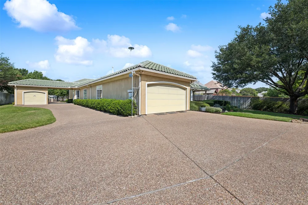 4145 Roberts Road Grapevine, TX 76051