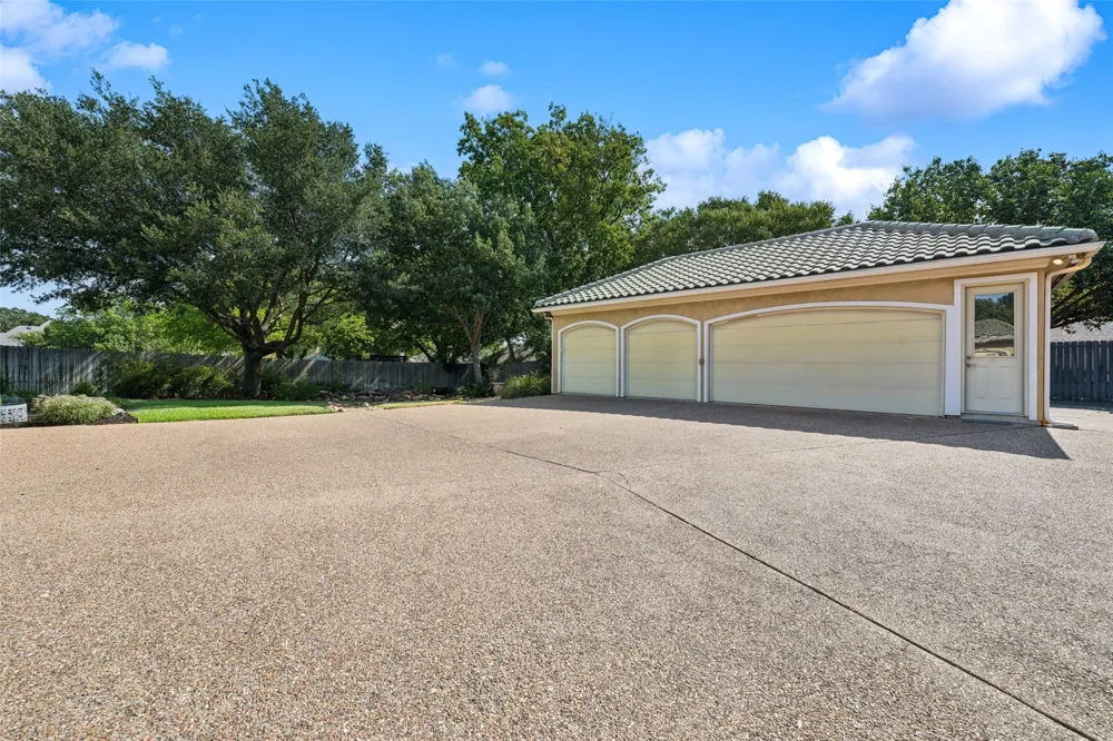 4145 Roberts Road Grapevine, TX 76051