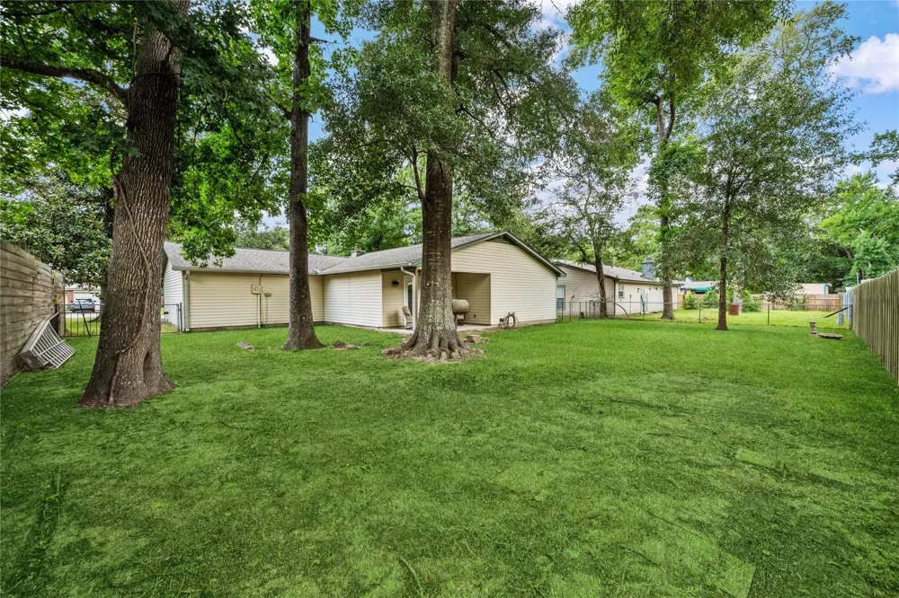 25341 Dogwood Lane Splendora, TX 77372