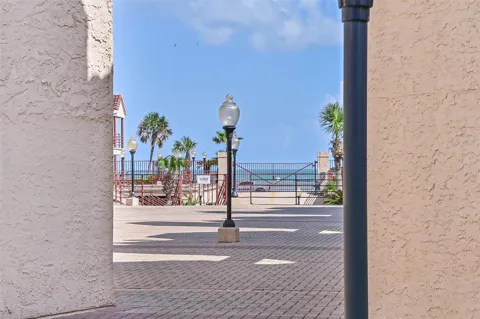 7312 Seawall Boulevard #112