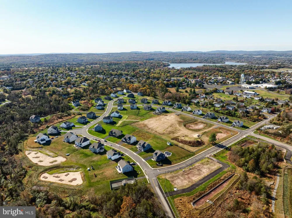 1023 GLASCO DRIVE Pennsburg, PA 18073