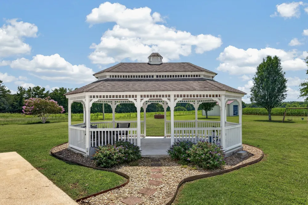 146 Camargo Rd Fayetteville, TN 37334