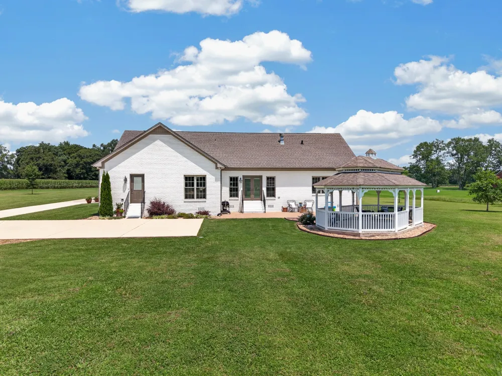 146 Camargo Rd Fayetteville, TN 37334