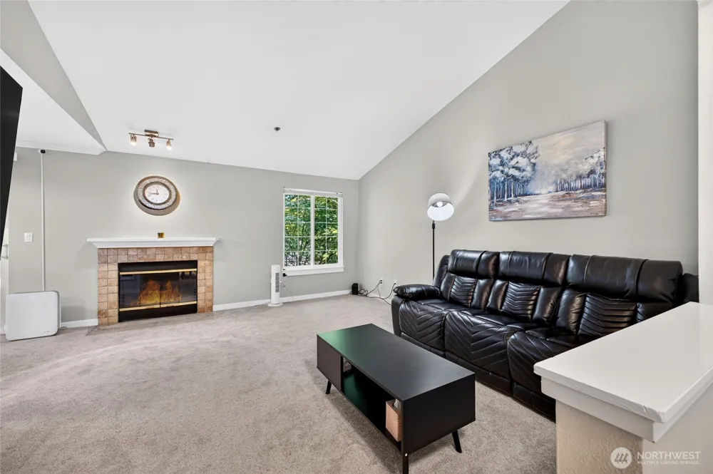 28300 18th Ave S #C201 Federal Way, WA 98003