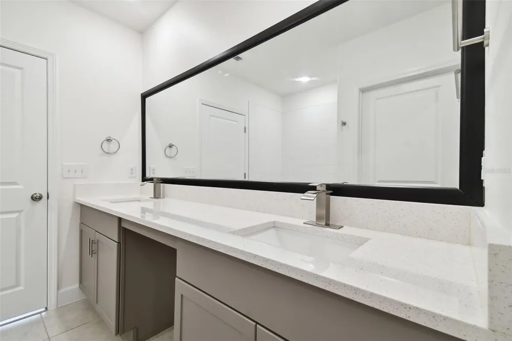 5507 RAINWOOD MEADOWS DRIVE Apollo Beach, FL 33572