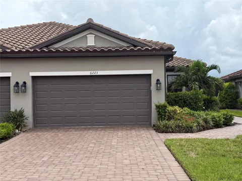 6223 PLATEAU COURT