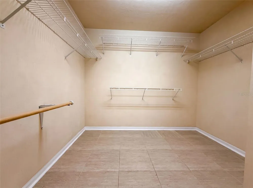 944 NW 87TH DRIVE Gainesville, FL 32606