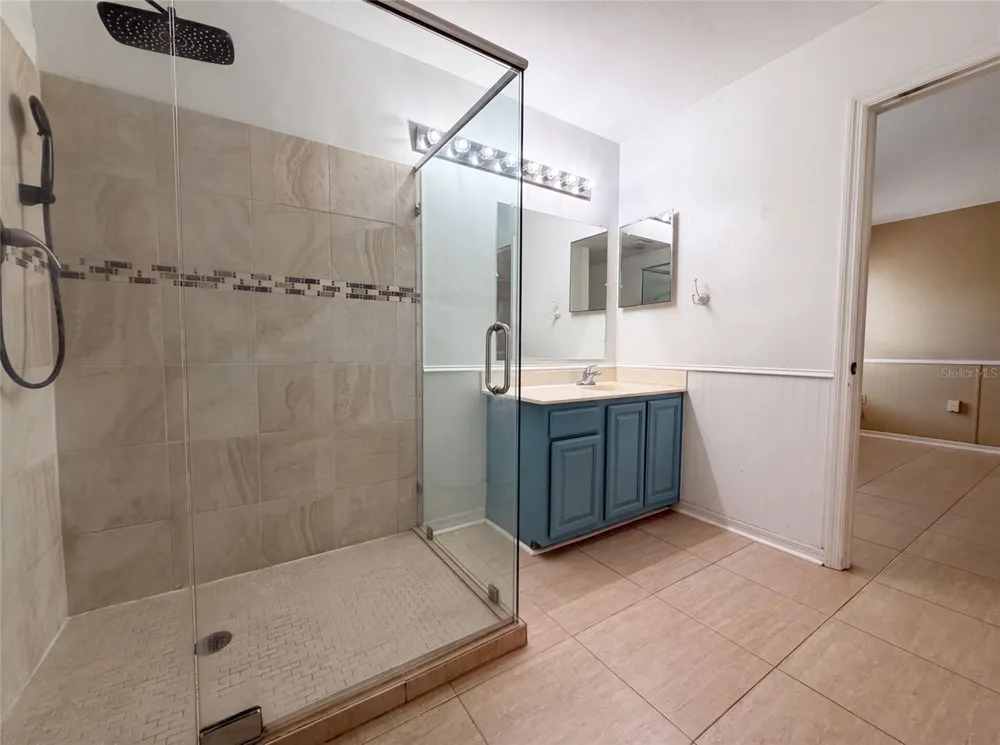 944 NW 87TH DRIVE Gainesville, FL 32606