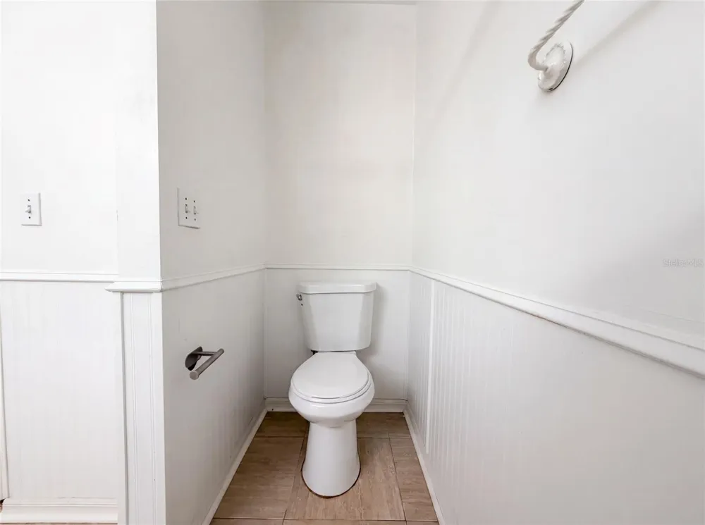 944 NW 87TH DRIVE Gainesville, FL 32606