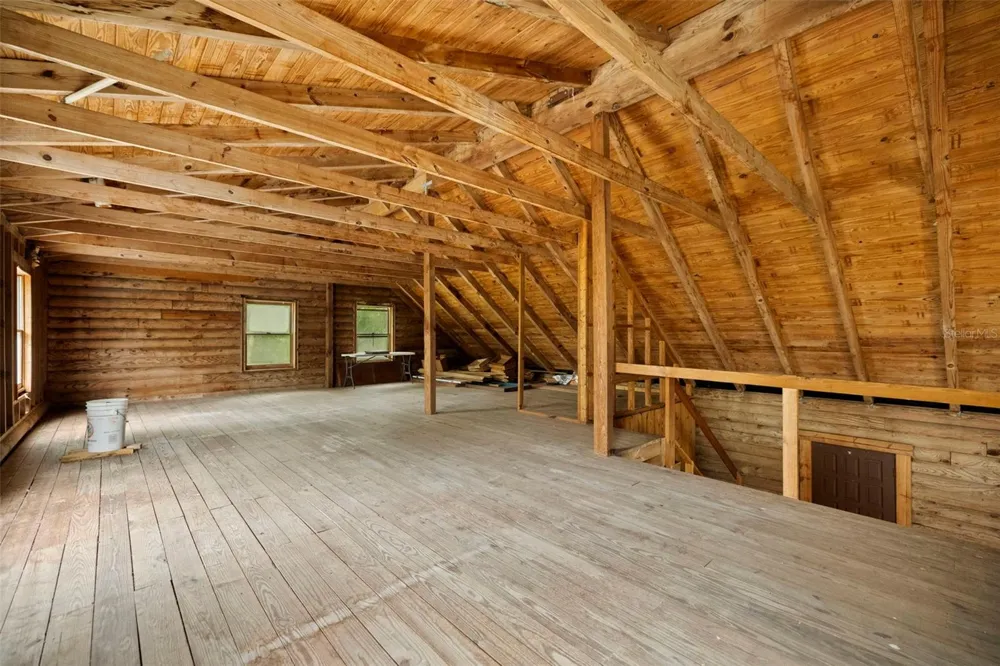 6930 MUCK POND ROAD Seffner, FL 33584