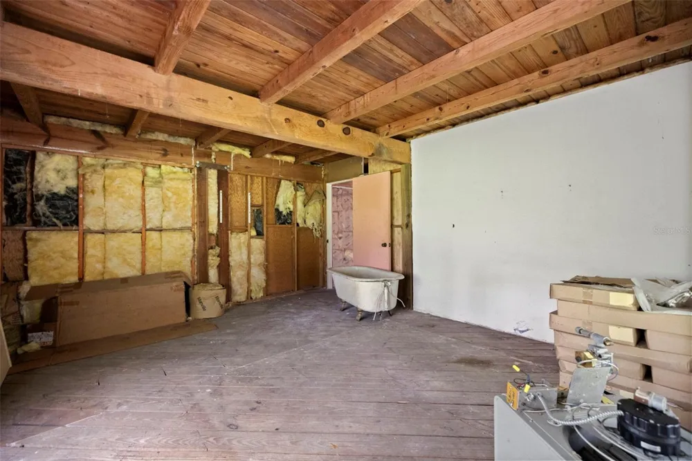 6930 MUCK POND ROAD Seffner, FL 33584