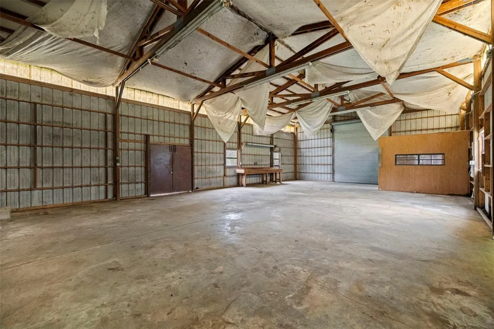6930 MUCK POND ROAD Seffner, FL 33584