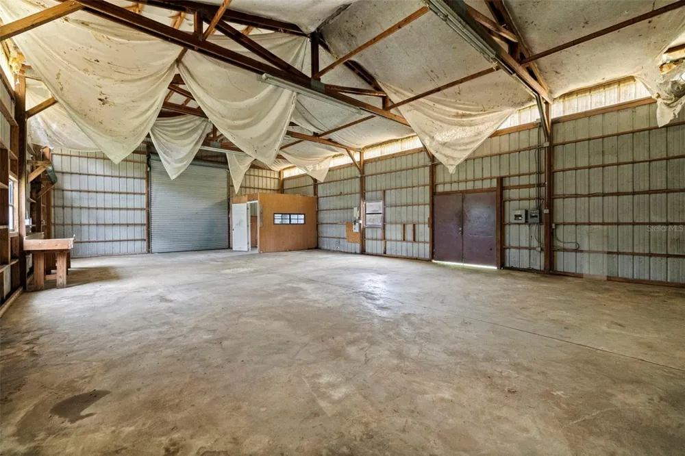 6930 MUCK POND ROAD Seffner, FL 33584