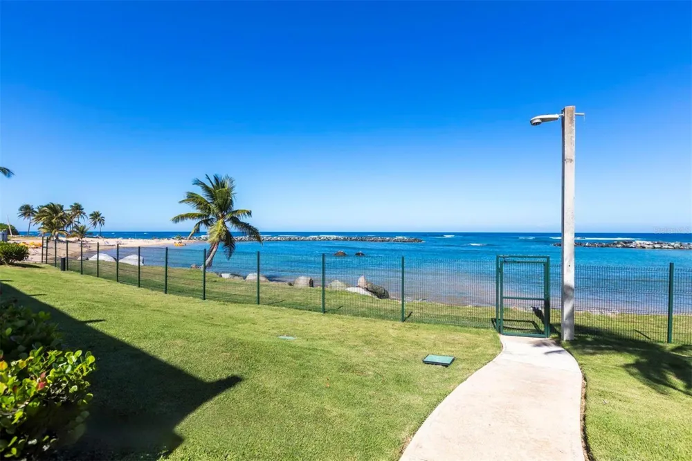 Dorado del Mar Blvd OCEAN VILLAS #39 Dorado, PR 00646