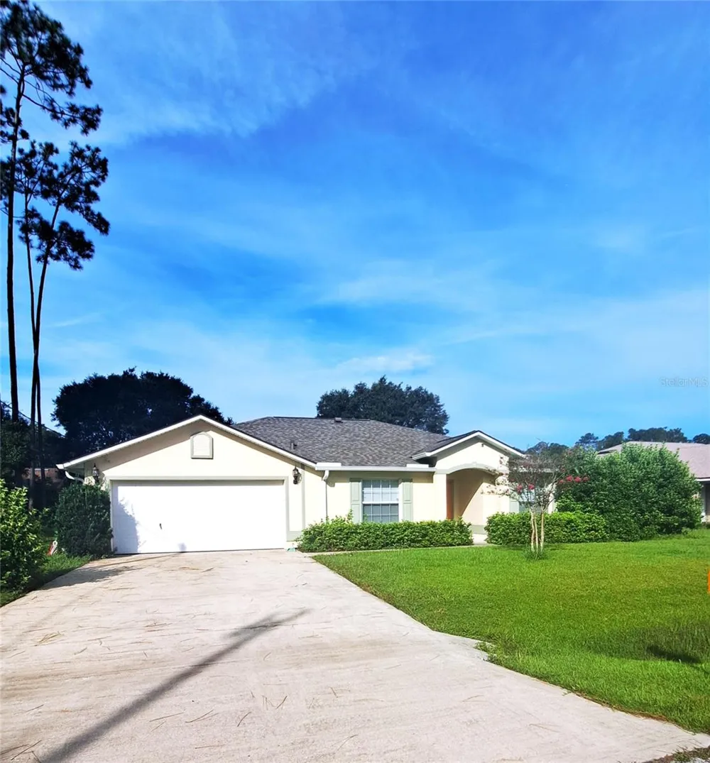 16 LLOSHIRE PATH Palm Coast, FL 32164