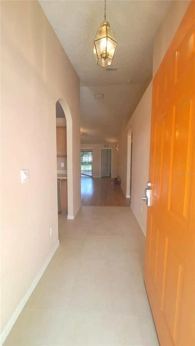 16 LLOSHIRE PATH Palm Coast, FL 32164