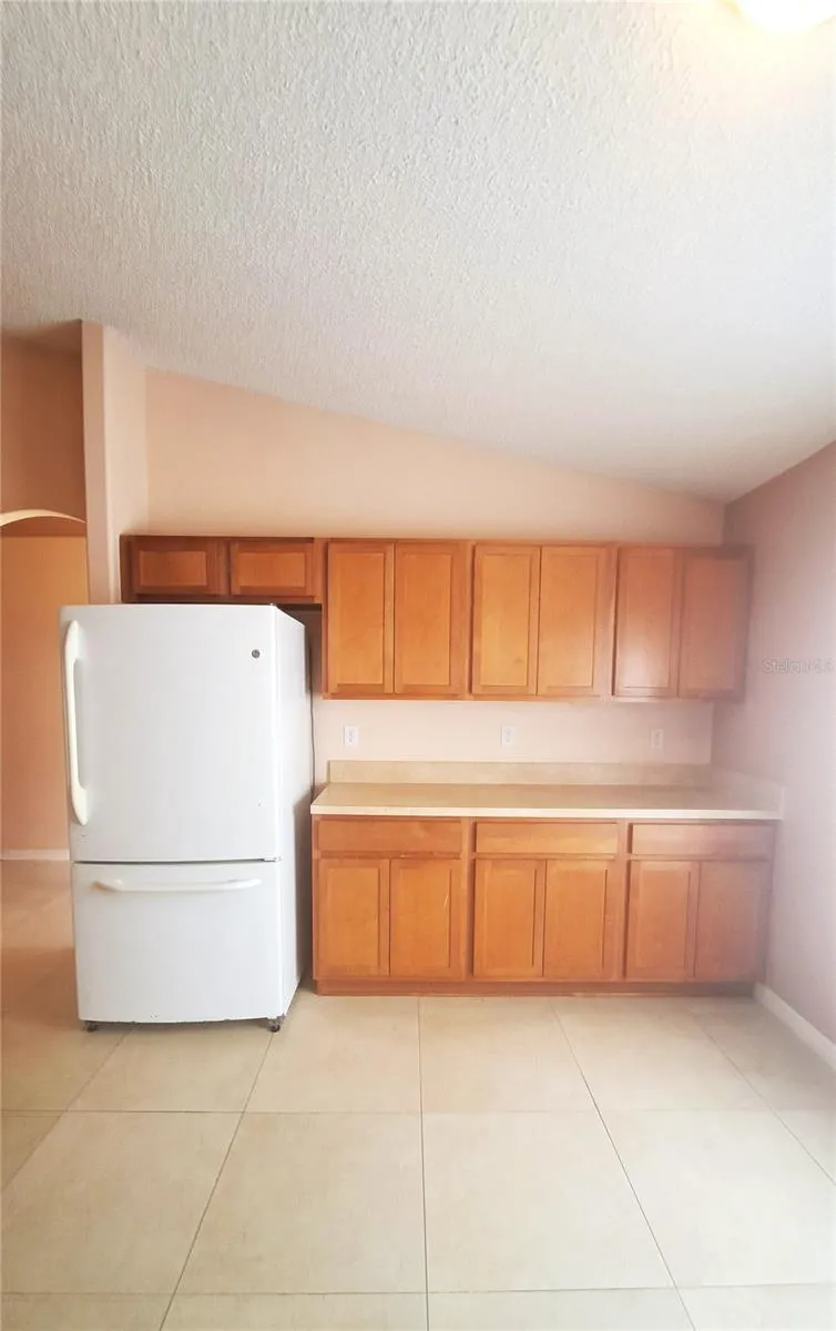 16 LLOSHIRE PATH Palm Coast, FL 32164