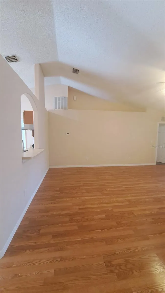16 LLOSHIRE PATH Palm Coast, FL 32164