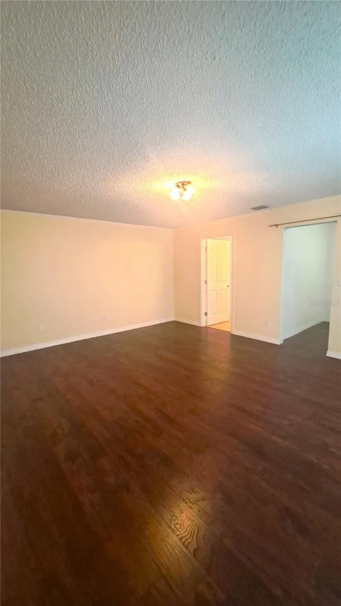 16 LLOSHIRE PATH Palm Coast, FL 32164