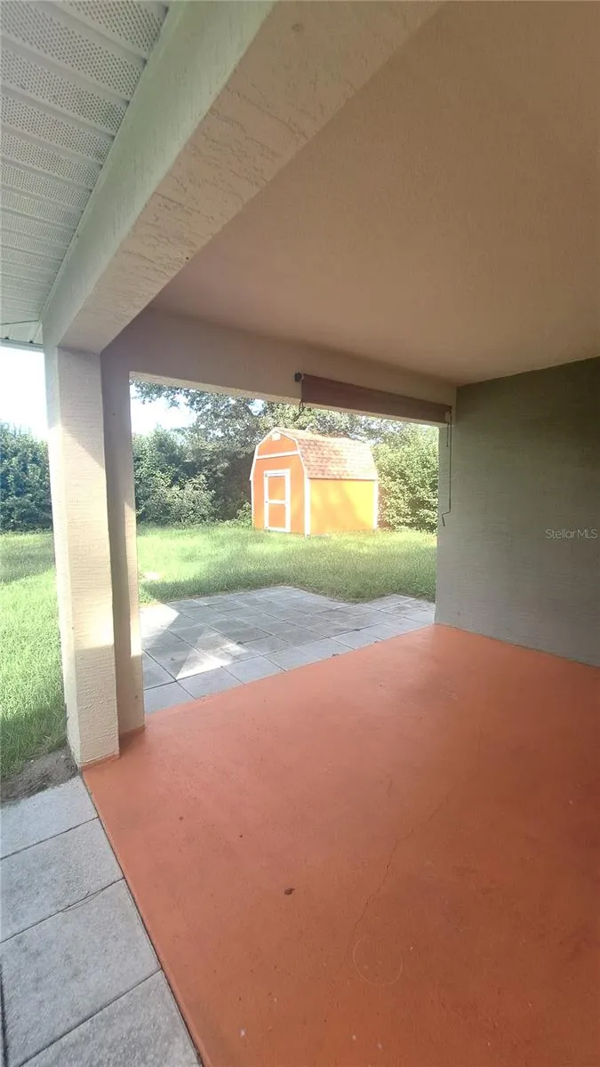 16 LLOSHIRE PATH Palm Coast, FL 32164