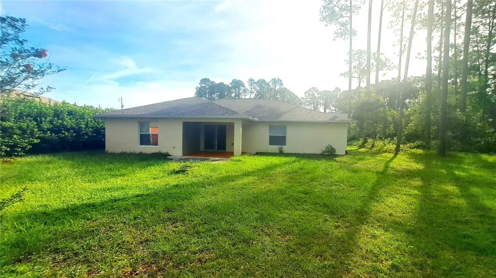 16 LLOSHIRE PATH Palm Coast, FL 32164