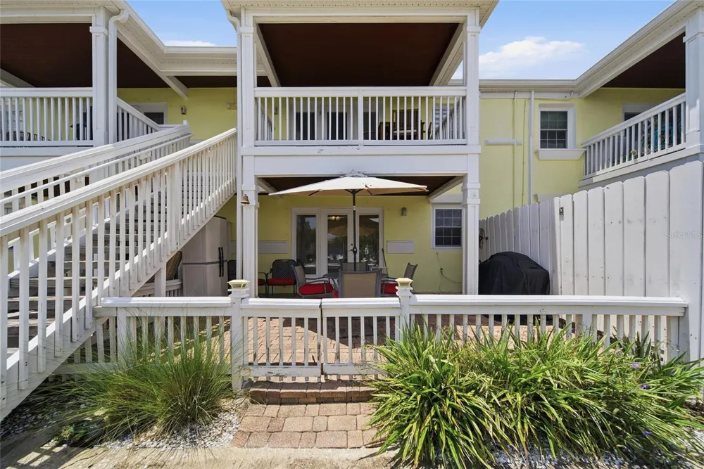 5092 BEACH DRIVE SE #A St Petersburg, FL 33705