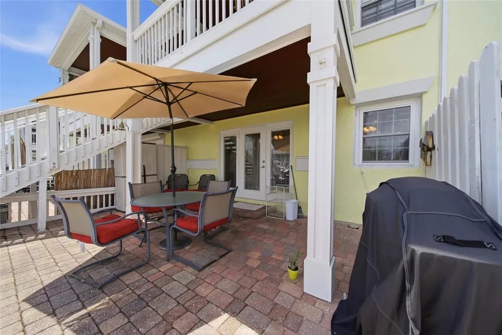 5092 BEACH DRIVE SE #A St Petersburg, FL 33705