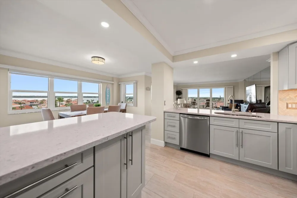 1621 GULF BOULEVARD #607 Clearwater Beach, FL 33767