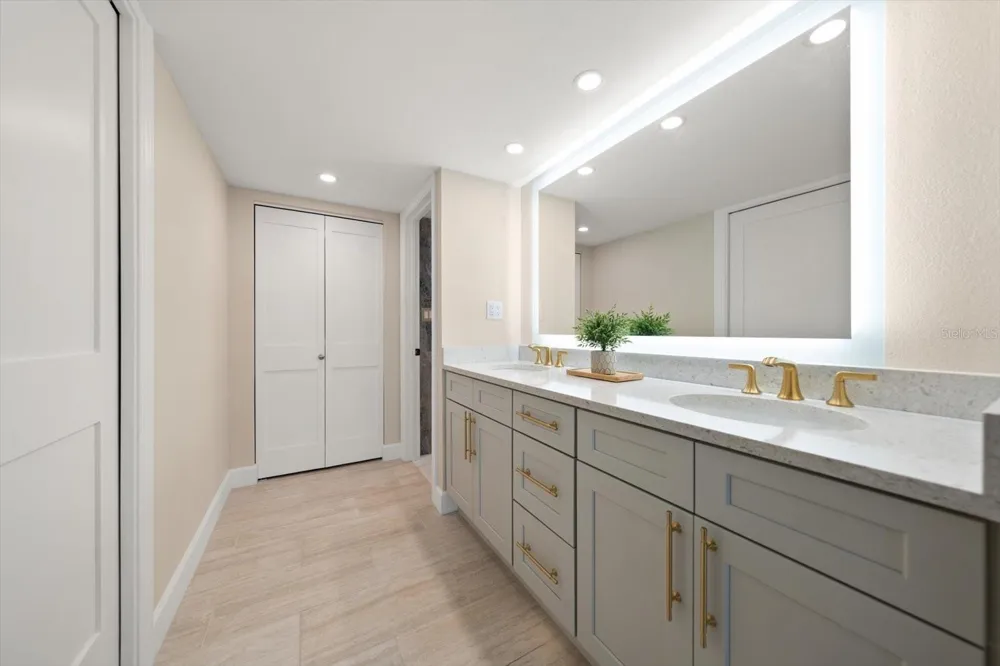 1621 GULF BOULEVARD #607 Clearwater Beach, FL 33767