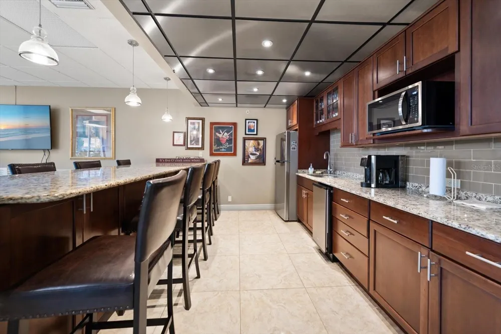 1621 GULF BOULEVARD #607 Clearwater Beach, FL 33767