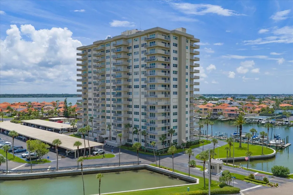 1621 GULF BOULEVARD #607 Clearwater Beach, FL 33767