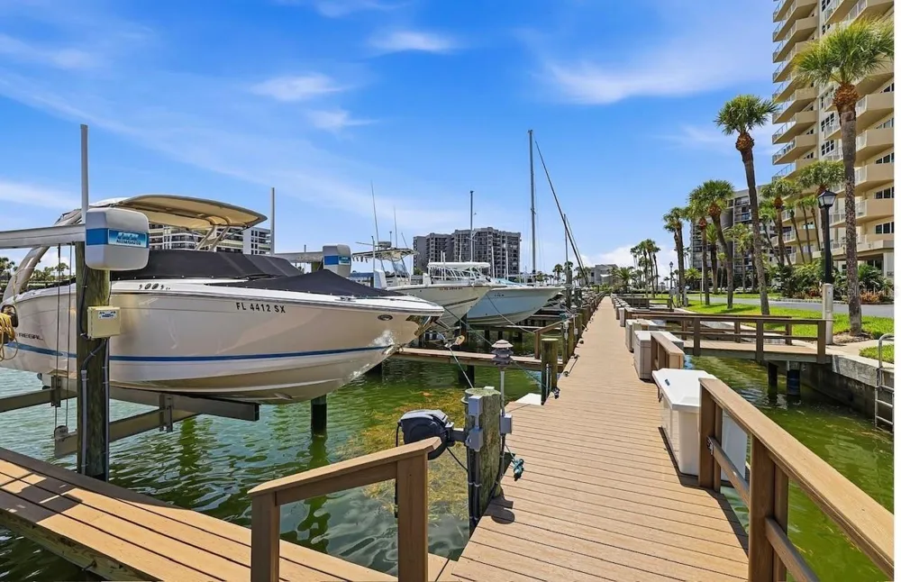1621 GULF BOULEVARD #607 Clearwater Beach, FL 33767