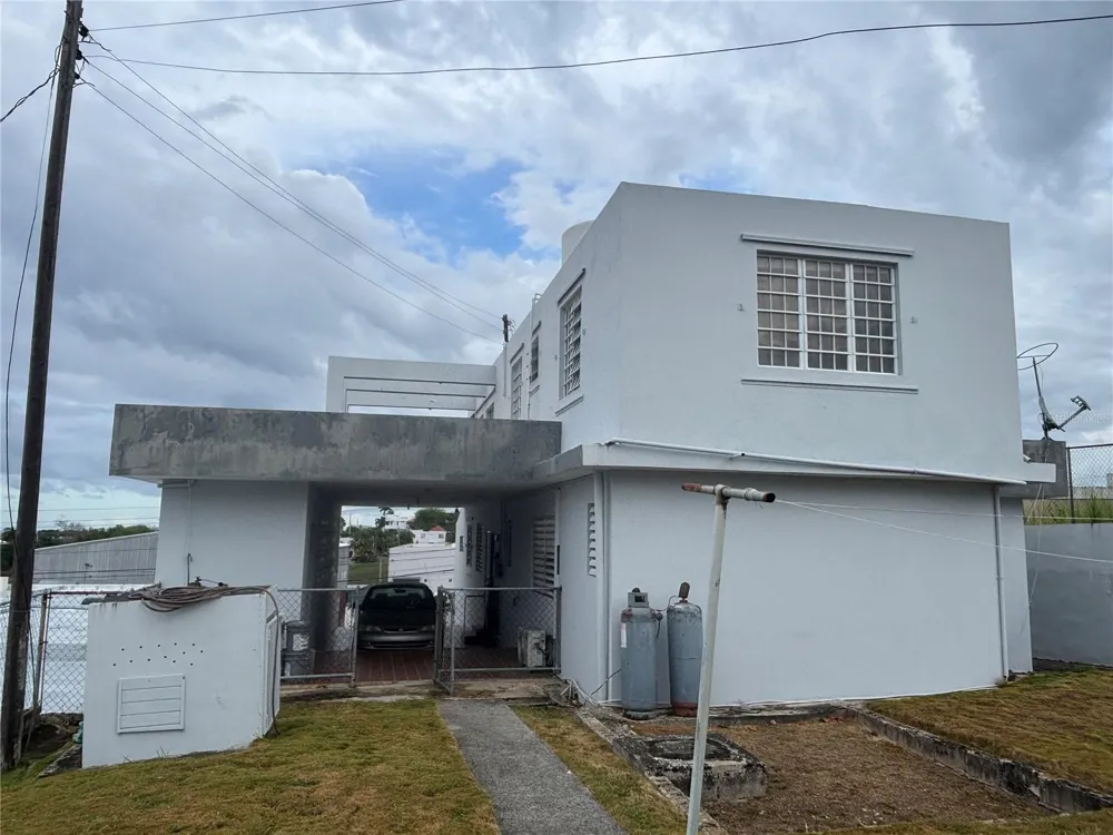 PR 493 BO. CARRIZALES Hatillo, PR 00659