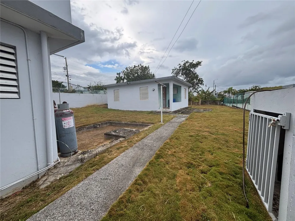 PR 493 BO. CARRIZALES Hatillo, PR 00659