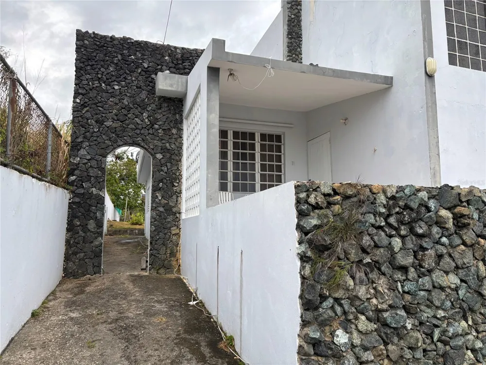 PR 493 BO. CARRIZALES Hatillo, PR 00659