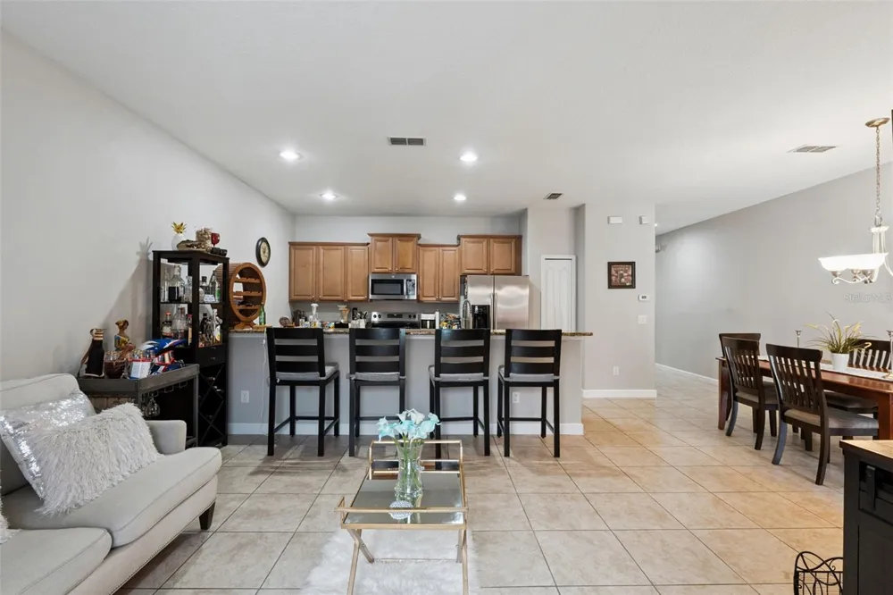 8957 CAT PALM ROAD Kissimmee, FL 34747