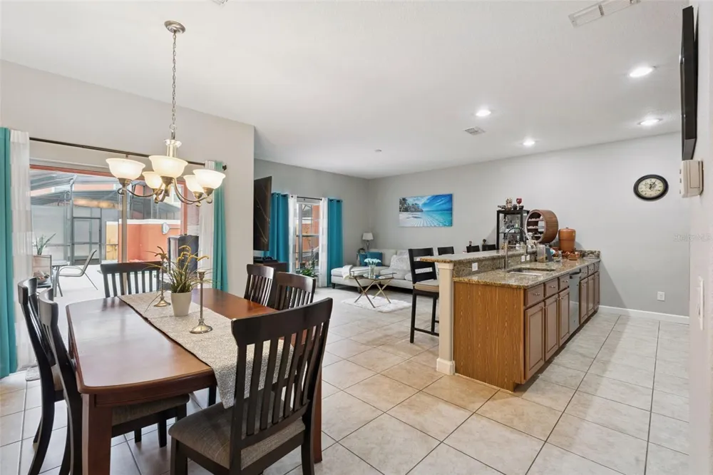 8957 CAT PALM ROAD Kissimmee, FL 34747