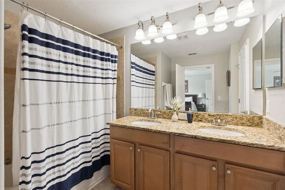 8957 CAT PALM ROAD Kissimmee, FL 34747